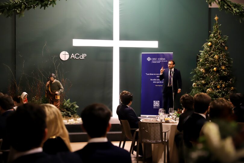Cena de Navidad CEU CEFAS con Erwan de la Villéon