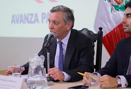 El Instituto CEU de Estudios Americanos participa en distintos foros de liderazgo y política en Lima